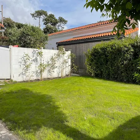 Annexe D'été à 50m De La De Nauzan, à Palais Hébergement de vacances *